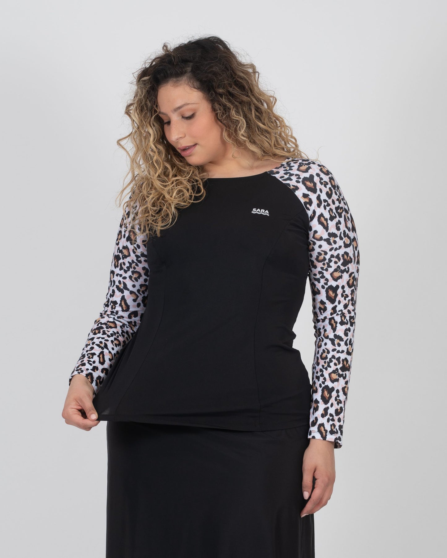 Modest Chic Swimsuit – Long Leopard Print Design